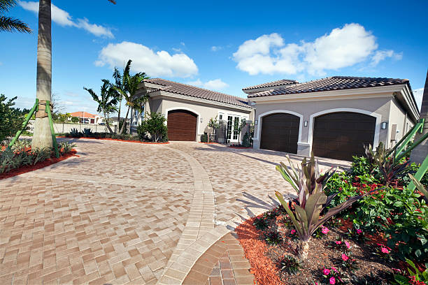 Best Local Driveway Pavers  in Hrison, AR
